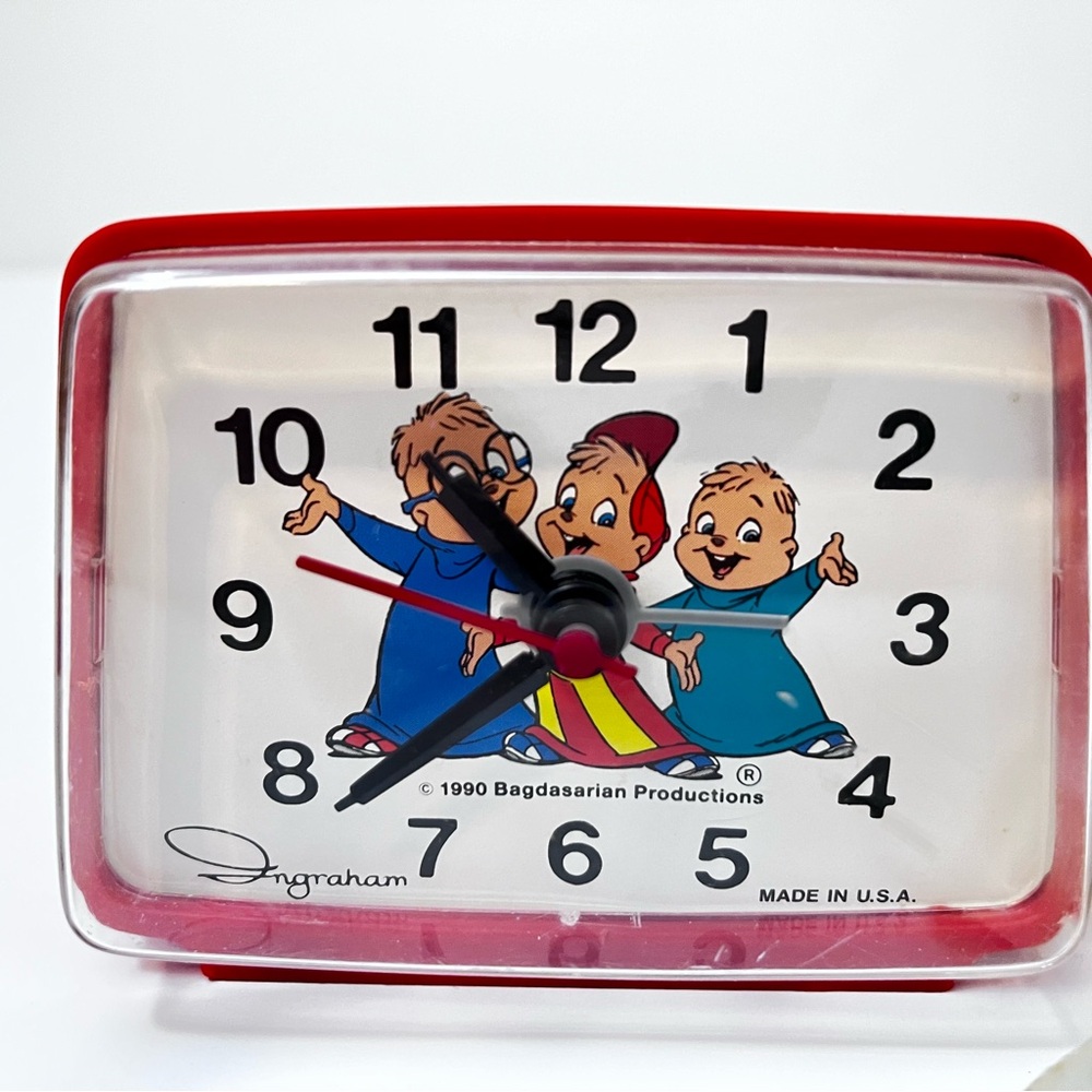 Vintage 1990 Ingraham Alvin and The Chipmunks Electric Alarm Clock Toastmaster